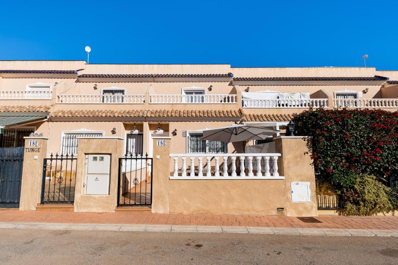 Bungalow La Zenia Cerca De La Playa Orihuela Luaran gambar
