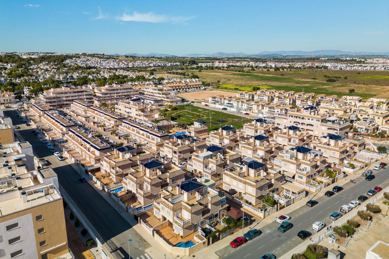 Bungalow La Zenia Cerca De La Playa Orihuela Luaran gambar