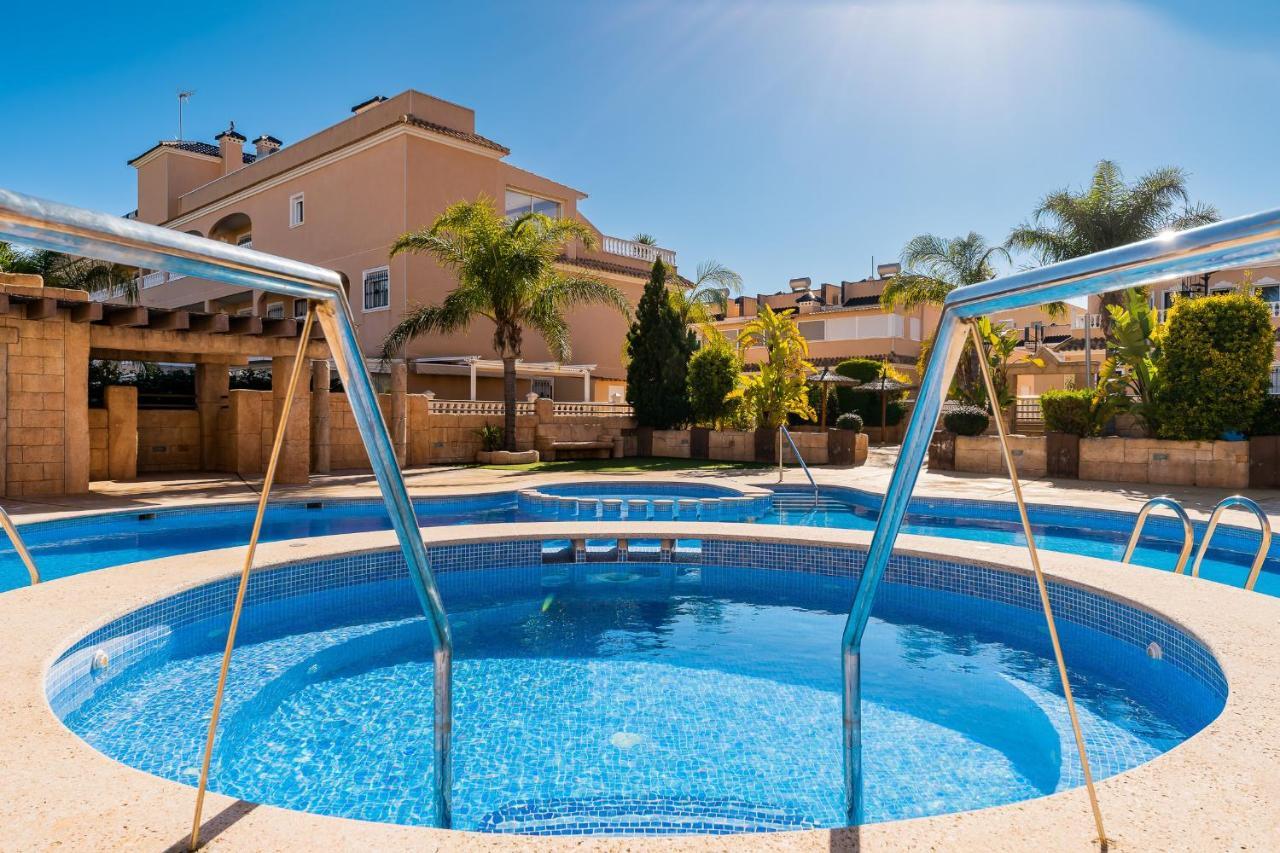 Bungalow La Zenia Cerca De La Playa Orihuela Luaran gambar