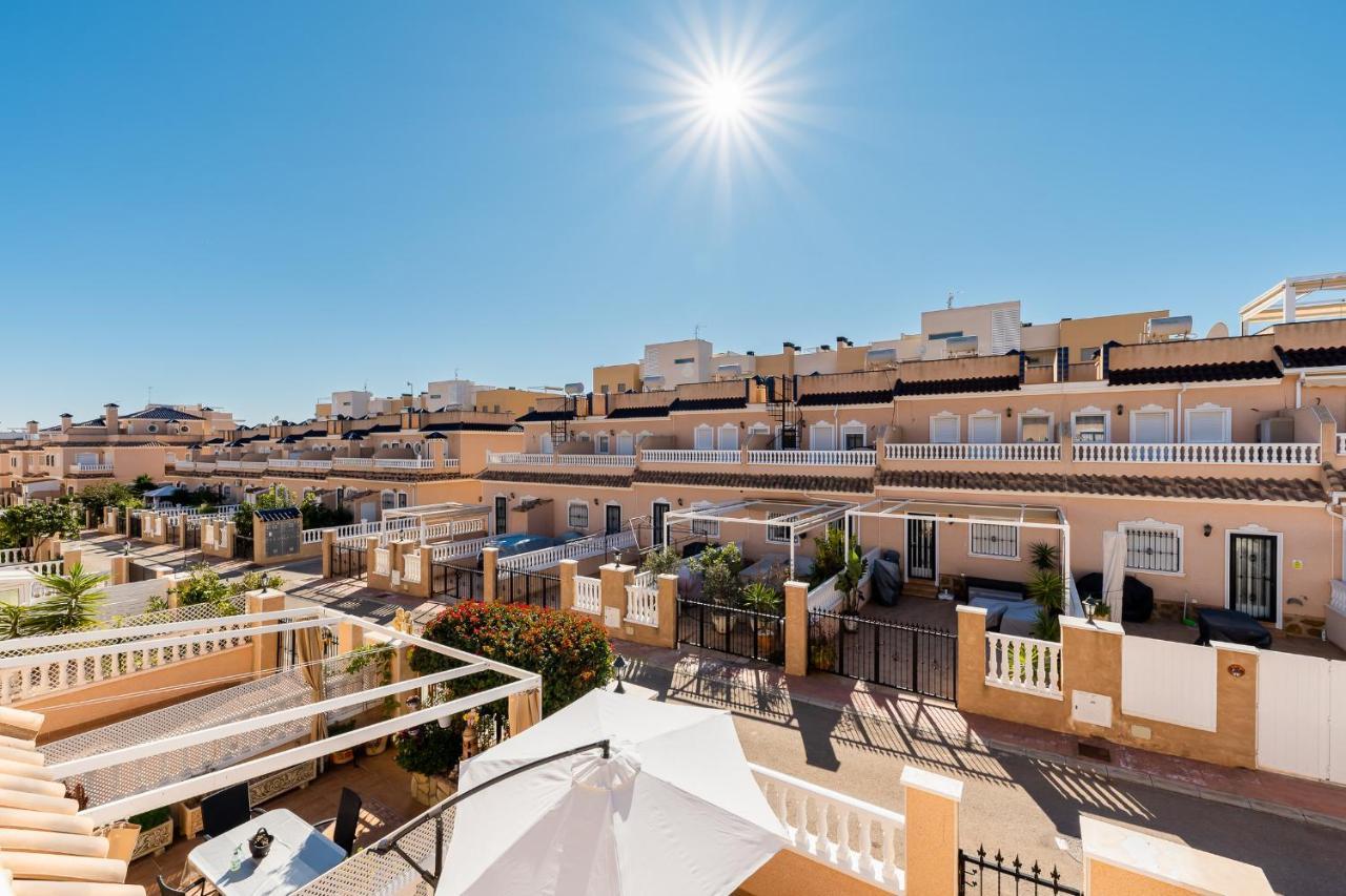Bungalow La Zenia Cerca De La Playa Orihuela Luaran gambar